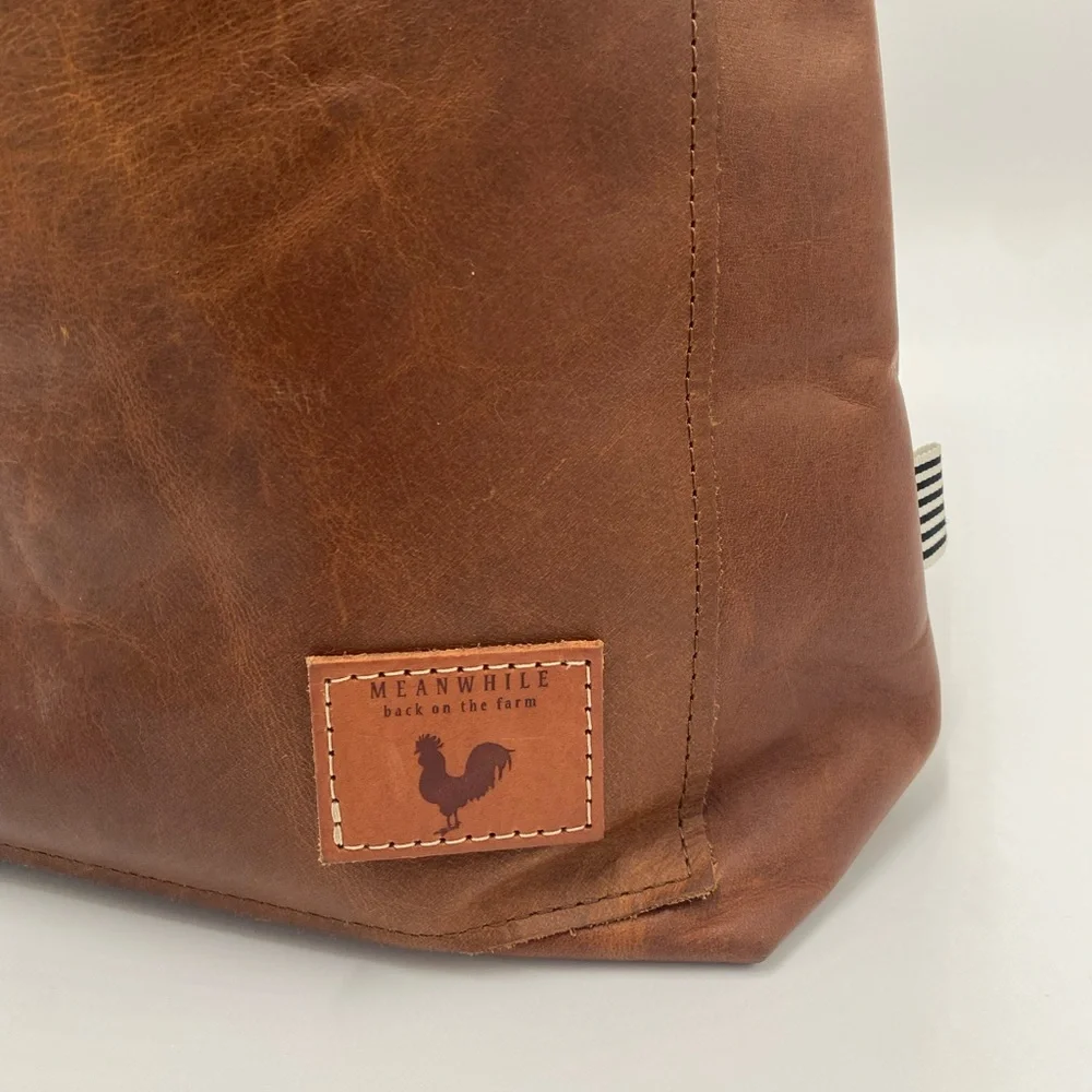 Meanwhile Back on the Farm Carryall and Crossbody - Picture 3 of 11